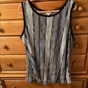 Black and White Pleated Flowy Sleeveless Top